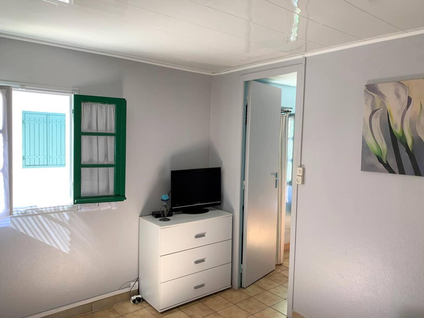 St Georges De Didonne - Agreable Petite Maison Avec Cour - 1 Chambre Saint-Georges-de-Didonne Exteriör bild